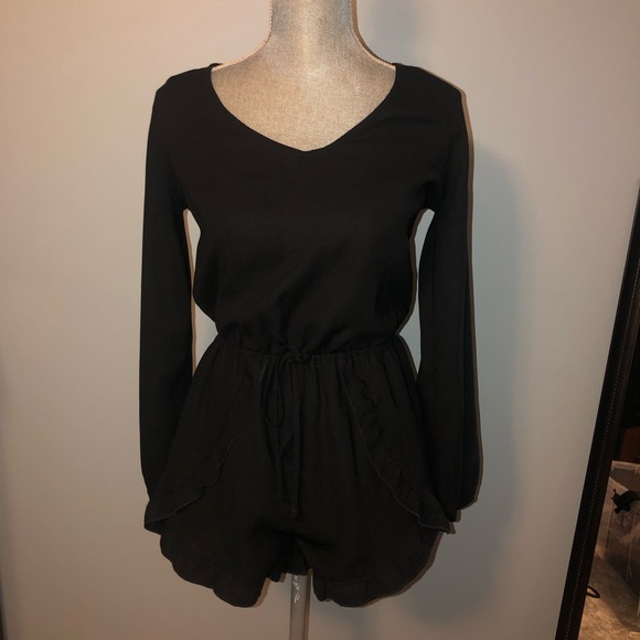 Abercrombie & Fitch Pants - Black Tulip Shorts Romper